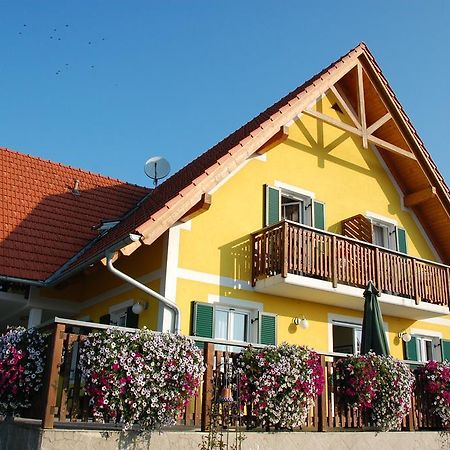 Weingut-Gaestehaus Birnstingl Gamlitz Pokoj fotografie